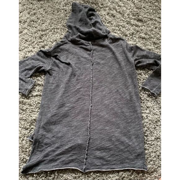 Free People Beach In A Hurry Hoodie Gray hooded BOHO SHIRT TOP sz O/S - Picture 9 of 9